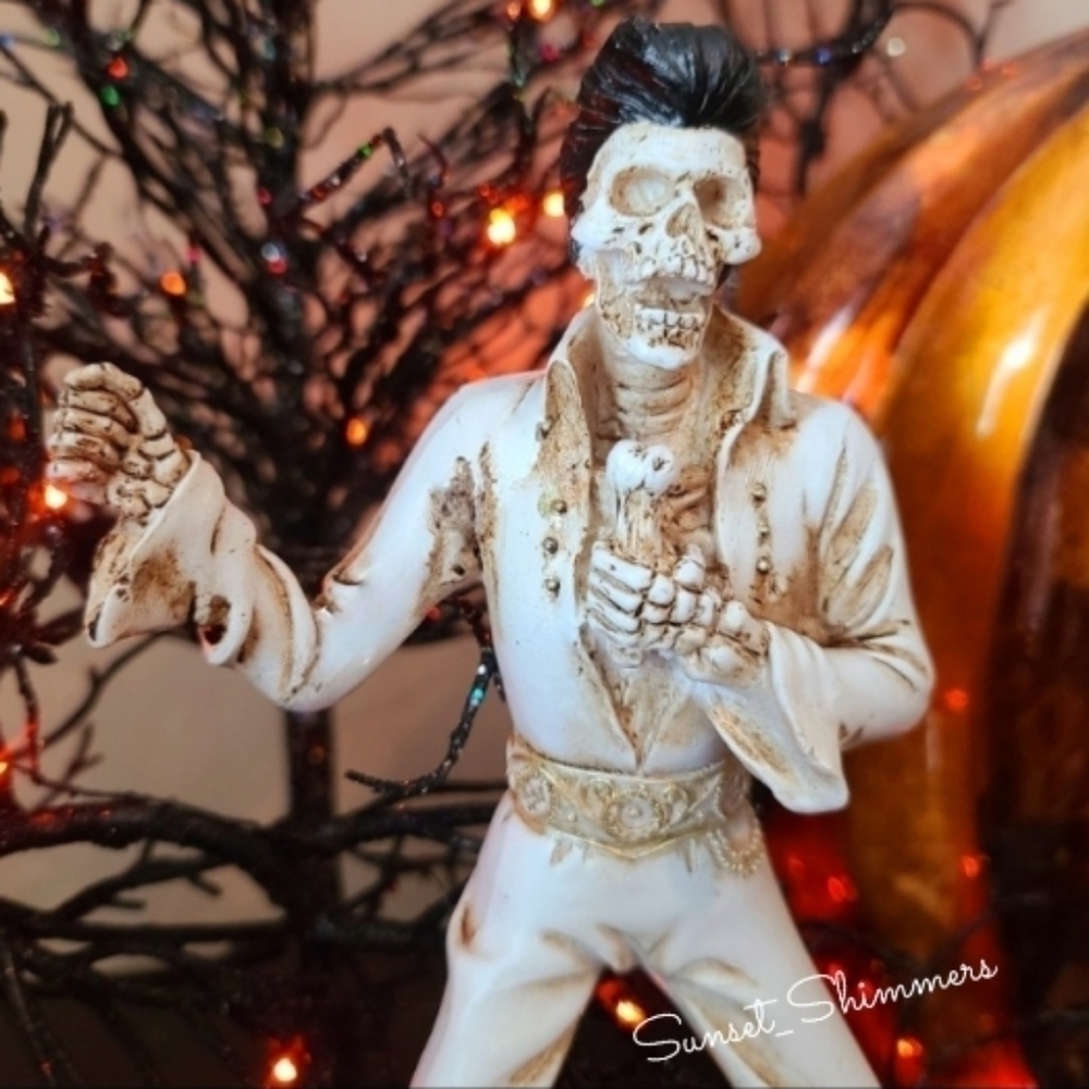 Skeleton Elvis Bone Figure Statue Tabletop Goth Decor Halloween Day Of Dead NEW - Picture 8 of 8